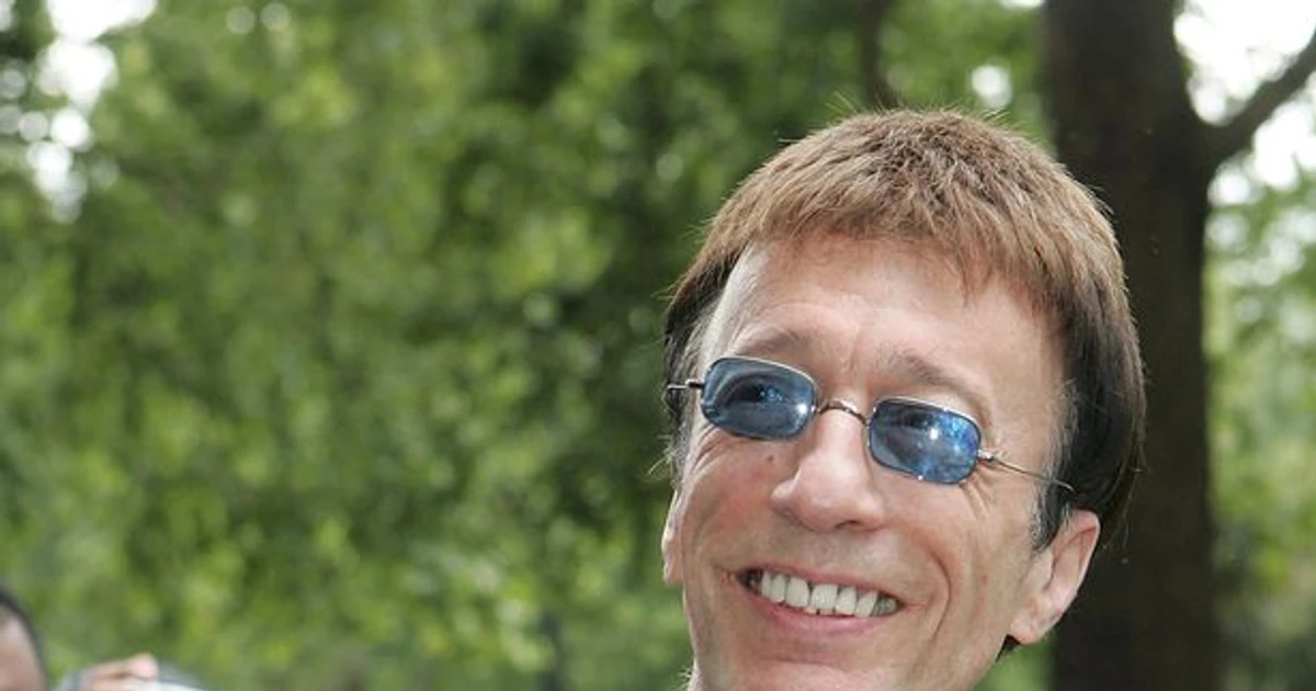 Robin Gibb Net Worth The Balladeer Of The Bee Gees